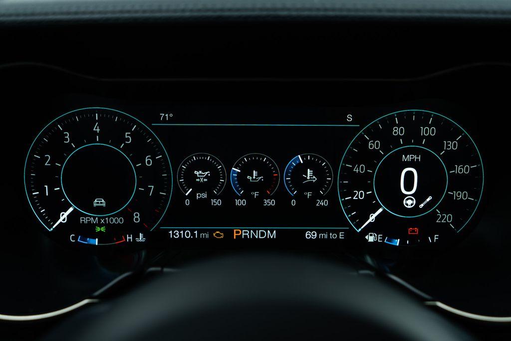 http://www.koenigseggchicago.com/galleria_images/86/86_p25_l.jpg