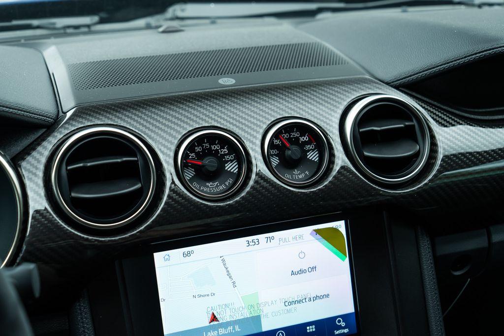 http://www.koenigseggchicago.com/galleria_images/86/86_p28_l.jpg