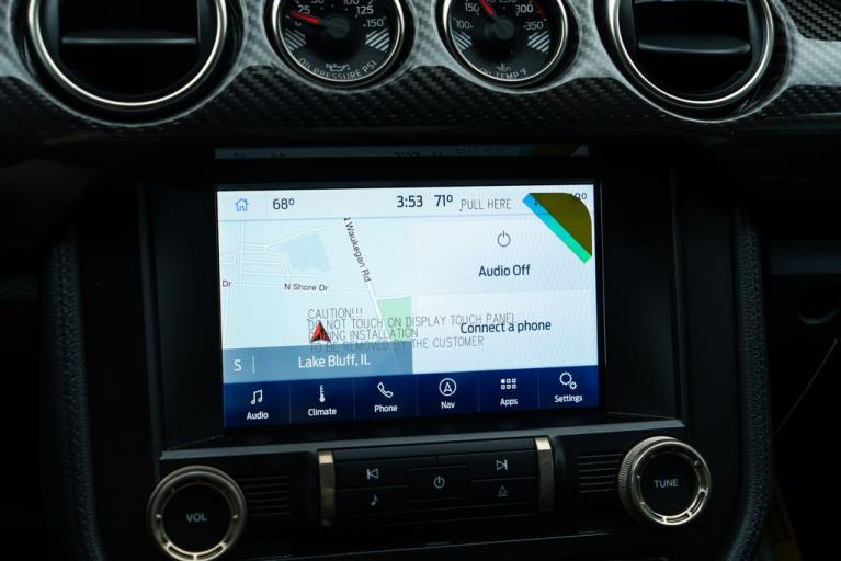 http://www.koenigseggchicago.com/galleria_images/86/86_p30_f.jpg