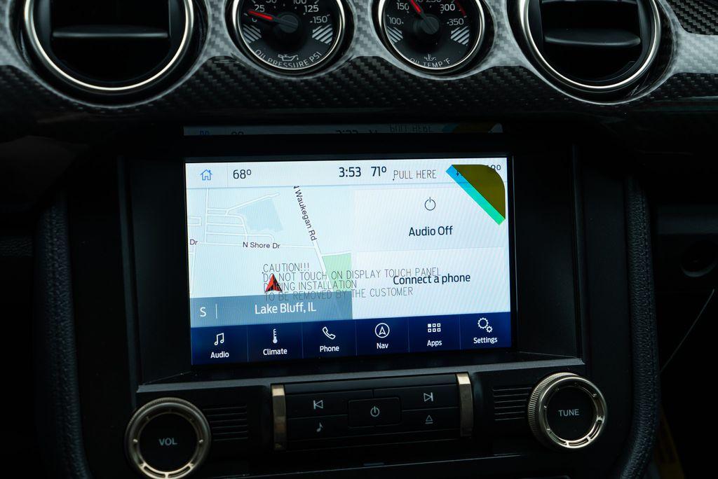 http://www.koenigseggchicago.com/galleria_images/86/86_p30_l.jpg