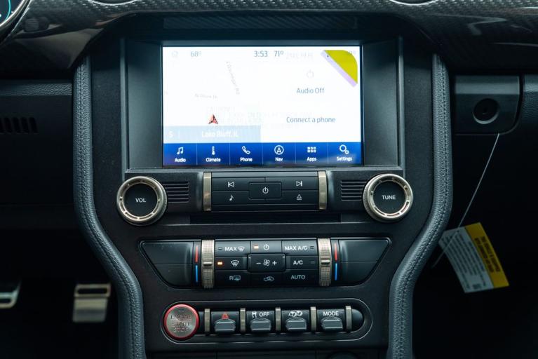 http://www.koenigseggchicago.com/galleria_images/86/86_p33_f.jpg
