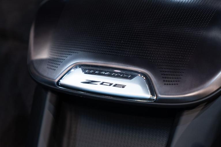 http://www.koenigseggchicago.com/galleria_images/87/87_p35_f.jpg
