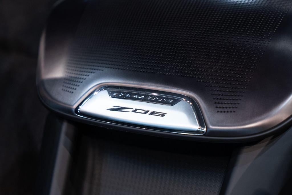 http://www.koenigseggchicago.com/galleria_images/87/87_p35_l.jpg