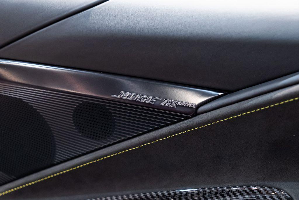 http://www.koenigseggchicago.com/galleria_images/87/87_p37_l.jpg