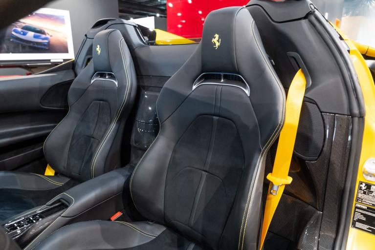 http://www.koenigseggchicago.com/galleria_images/88/88_p4_f.jpg