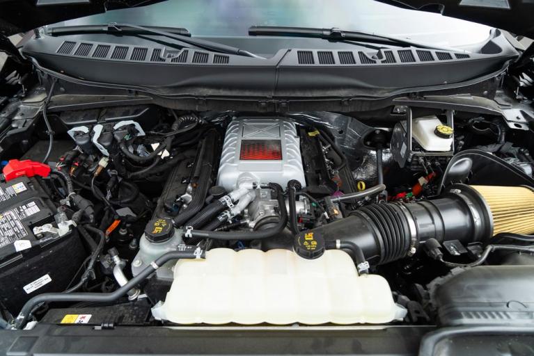 http://www.koenigseggchicago.com/galleria_images/89/89_p21_f.jpg