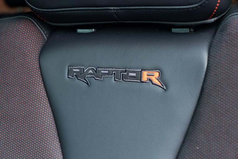 http://www.koenigseggchicago.com/galleria_images/89/89_p27_f.jpg
