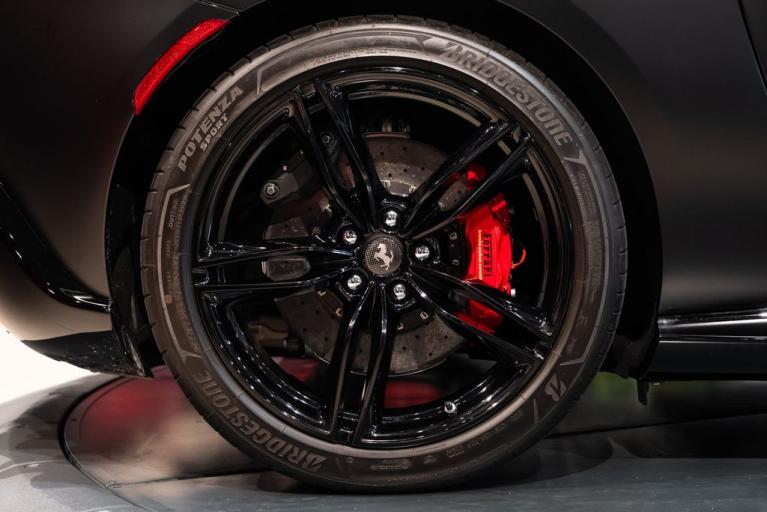 http://www.koenigseggchicago.com/galleria_images/92/92_p15_f.jpg