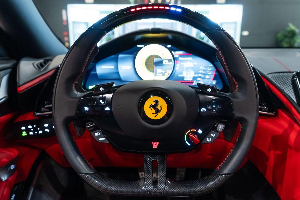 http://www.koenigseggchicago.com/galleria_images/92/92_p28_l.jpg