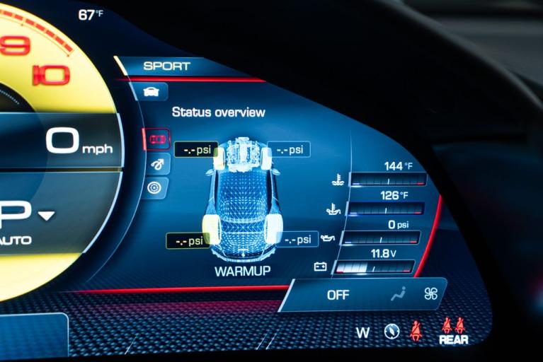 http://www.koenigseggchicago.com/galleria_images/92/92_p32_f.jpg
