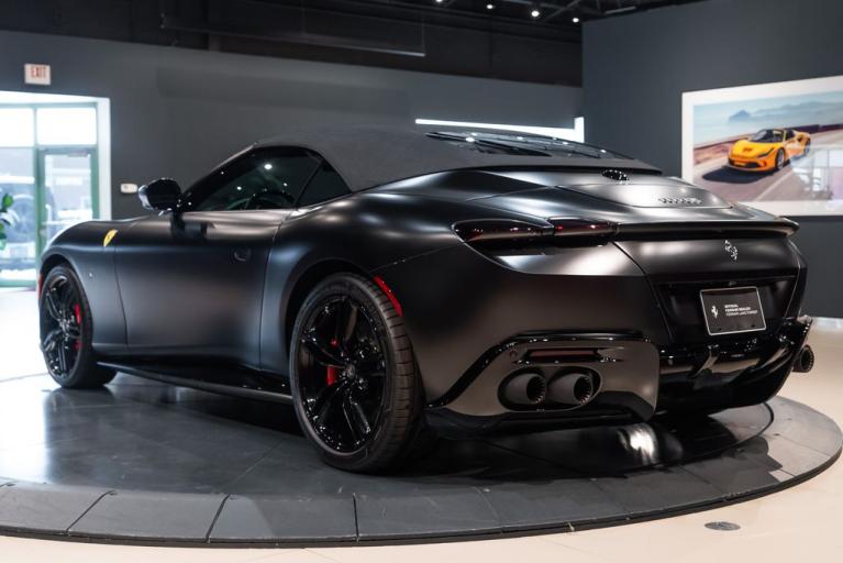 http://www.koenigseggchicago.com/galleria_images/92/92_p51_f.jpg