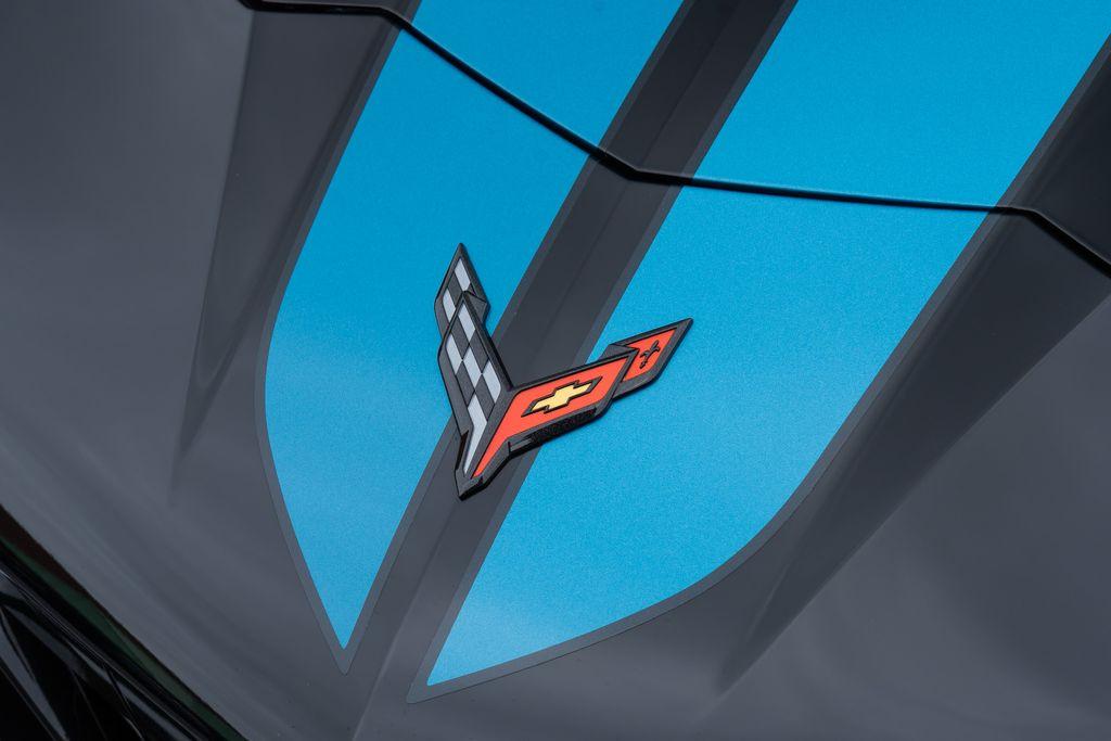 http://www.koenigseggchicago.com/galleria_images/94/94_p18_l.jpg