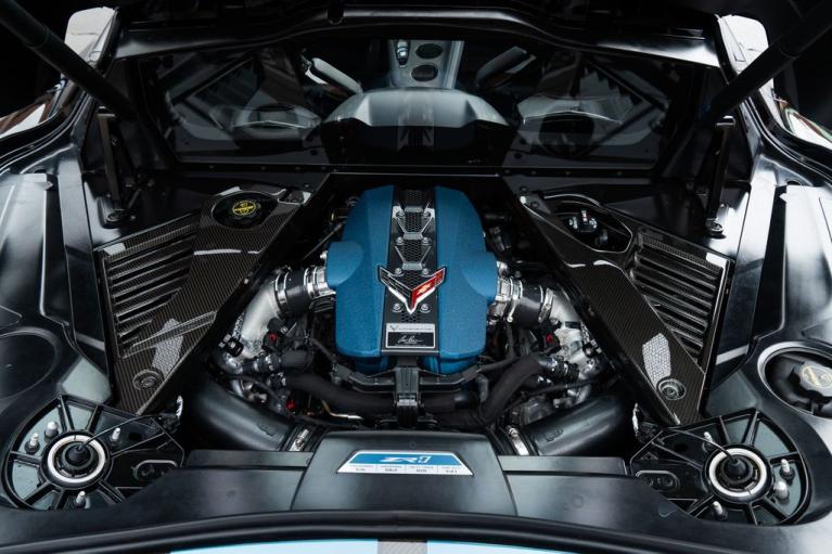 http://www.koenigseggchicago.com/galleria_images/94/94_p27_f.jpg