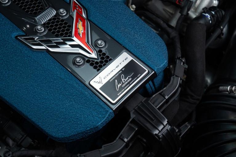 http://www.koenigseggchicago.com/galleria_images/94/94_p30_f.jpg