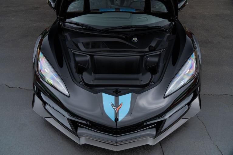 http://www.koenigseggchicago.com/galleria_images/94/94_p32_f.jpg