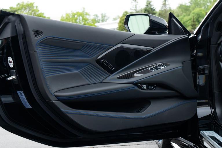 http://www.koenigseggchicago.com/galleria_images/94/94_p37_f.jpg