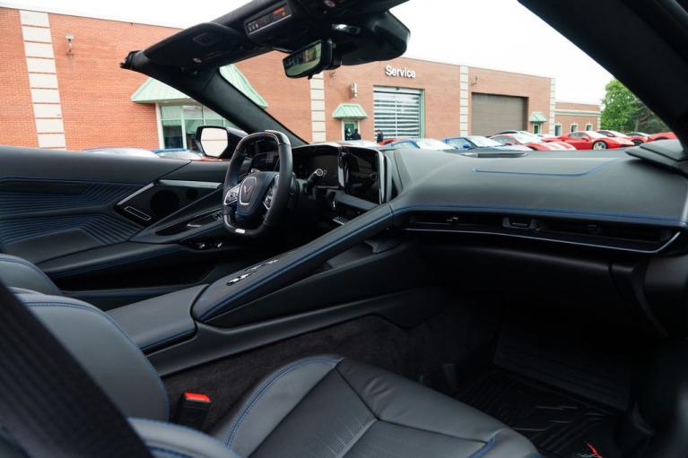 http://www.koenigseggchicago.com/galleria_images/94/94_p57_f.jpg