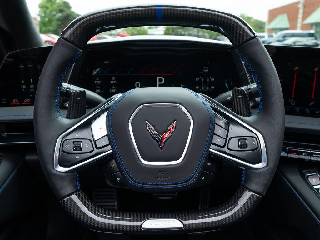 http://www.koenigseggchicago.com/galleria_images/94/94_p5_l.jpg