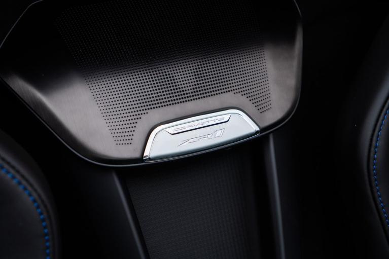 http://www.koenigseggchicago.com/galleria_images/94/94_p61_f.jpg