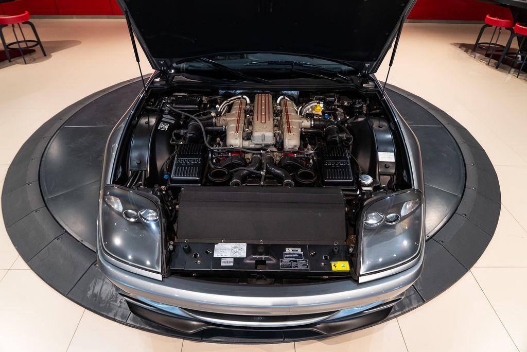 http://www.koenigseggchicago.com/galleria_images/95/95_p17_l.jpg