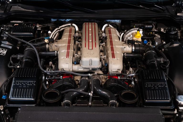 http://www.koenigseggchicago.com/galleria_images/95/95_p18_f.jpg