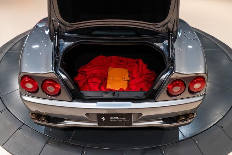 http://www.koenigseggchicago.com/galleria_images/95/95_p21_f.jpg