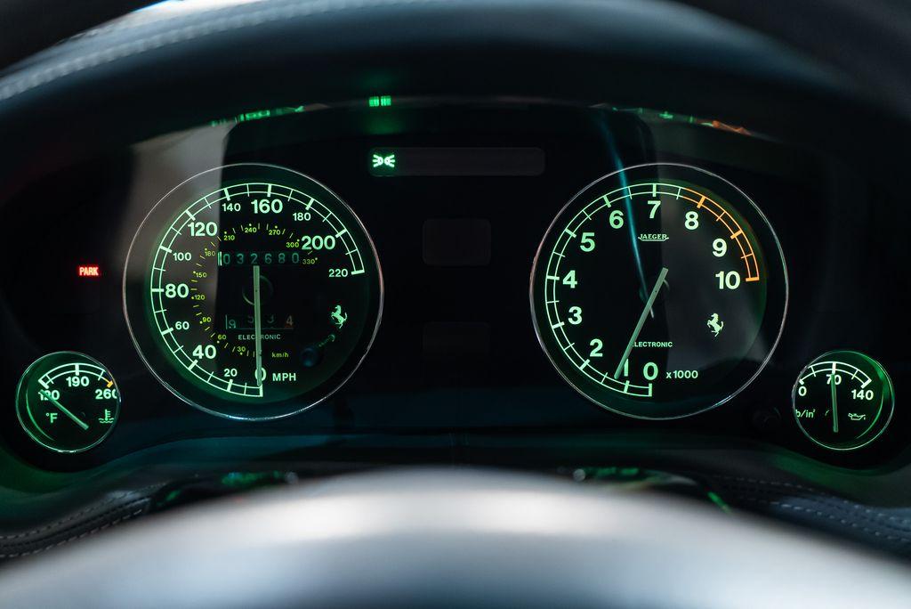 http://www.koenigseggchicago.com/galleria_images/95/95_p26_l.jpg