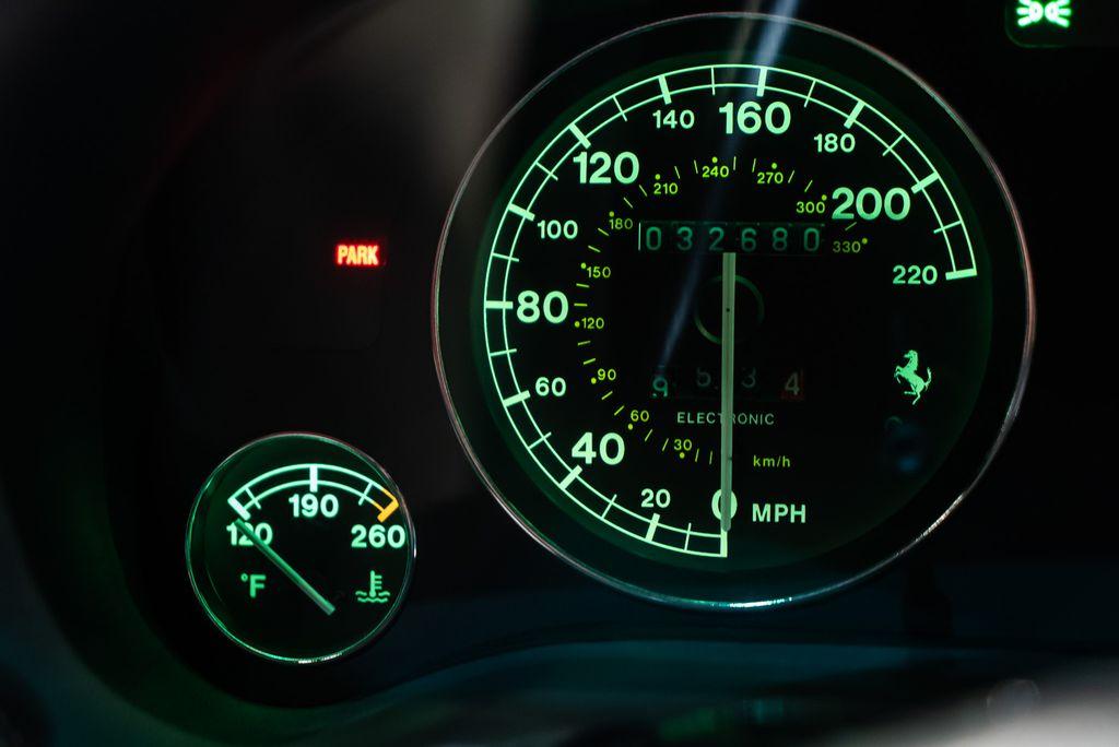 http://www.koenigseggchicago.com/galleria_images/95/95_p28_l.jpg