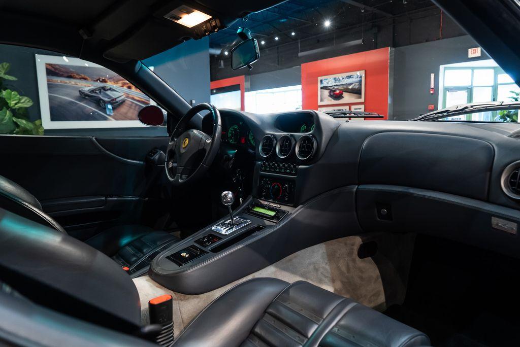 http://www.koenigseggchicago.com/galleria_images/95/95_p39_l.jpg