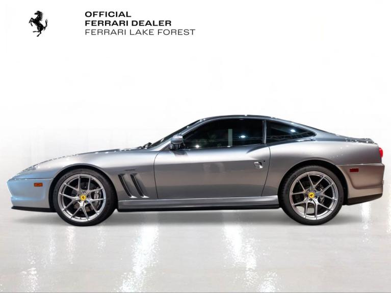 http://www.koenigseggchicago.com/galleria_images/95/95_p3_f.jpg