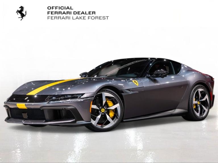 http://www.koenigseggchicago.com/galleria_images/97/97_main_f.jpg
