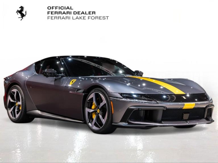 http://www.koenigseggchicago.com/galleria_images/97/97_p8_f.jpg