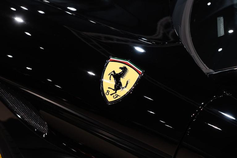 http://www.koenigseggchicago.com/galleria_images/98/98_p12_f.jpg