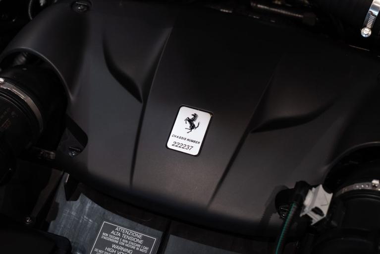 http://www.koenigseggchicago.com/galleria_images/98/98_p20_f.jpg