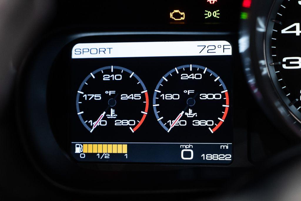 http://www.koenigseggchicago.com/galleria_images/98/98_p29_l.jpg