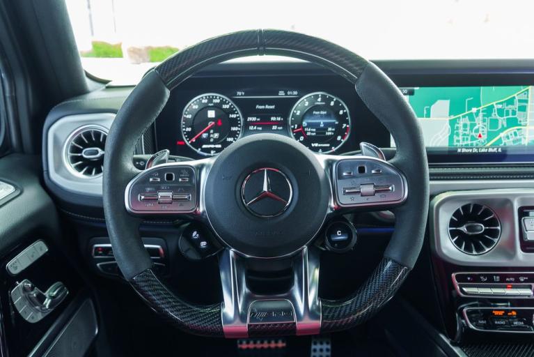 http://www.koenigseggchicago.com/galleria_images/99/99_p2_f.jpg