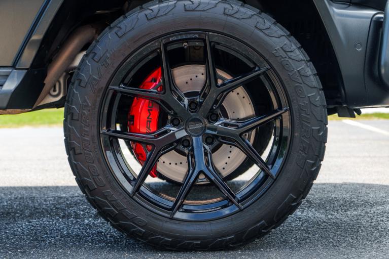 http://www.koenigseggchicago.com/galleria_images/99/99_p7_f.jpg